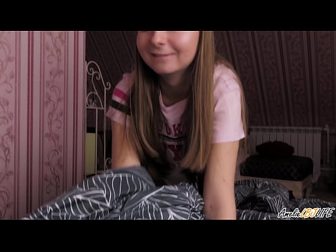 ❤️ Blondin suger sin BFF djupt och får sperma i munnen Sluts at us ❌️